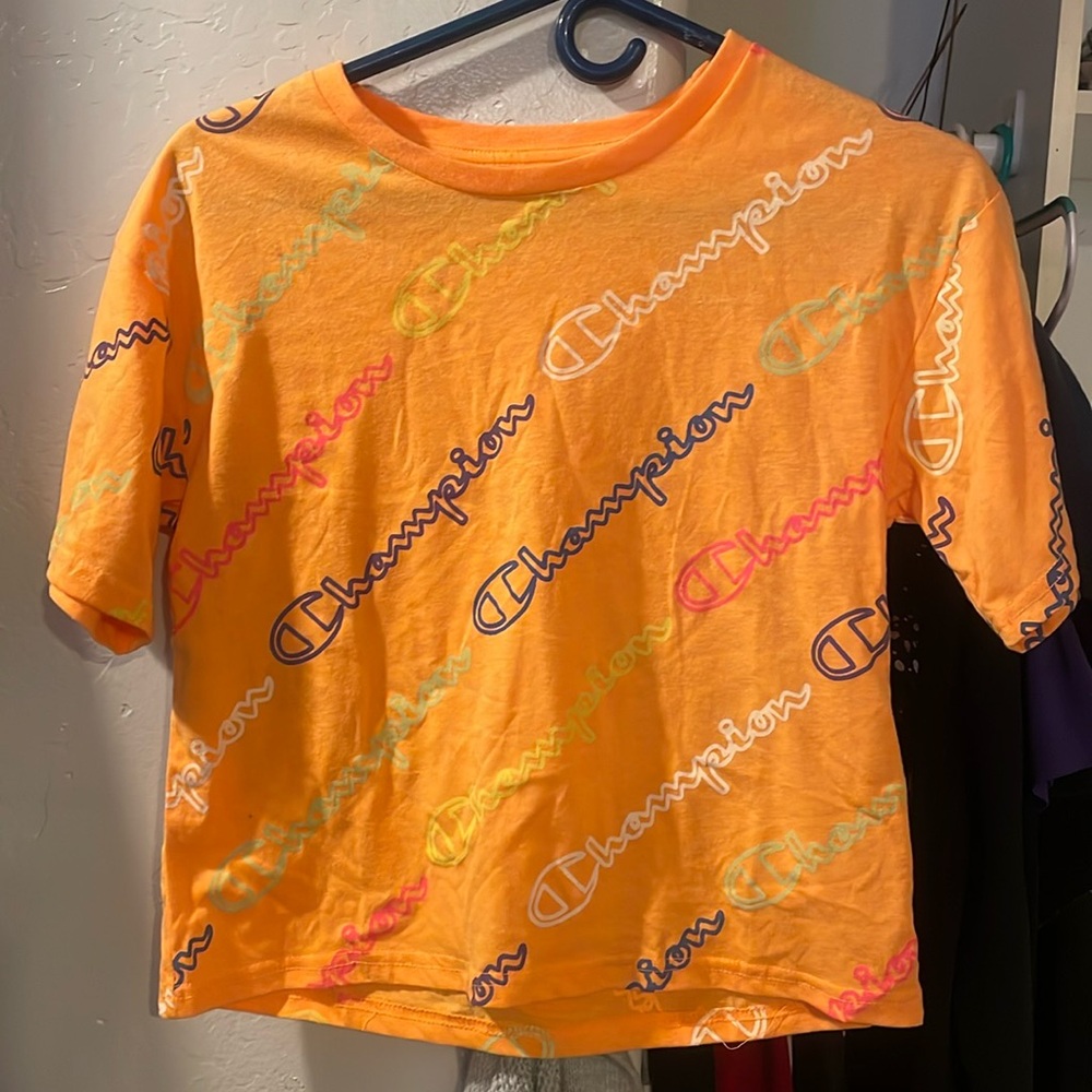 Athletes size, large juniors crop top champ